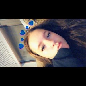 Meet your Posher, Avery